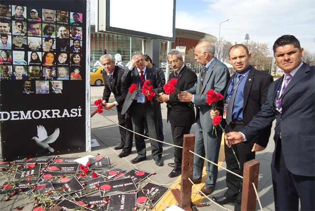 Ankara Katliamında Yaşamını Yitirenler Anıldı
